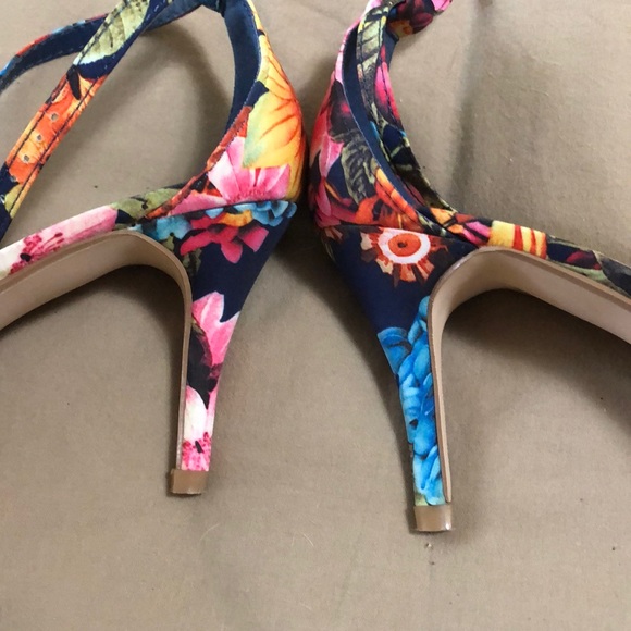 High heels 👠 - Picture 2 of 2